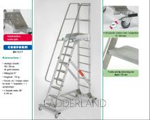 Rollende platformtrap met 4 wielen met rem